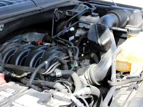 Used 2019 Ford F150 XLT image 27