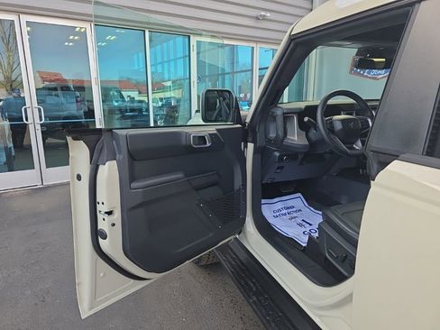 New 2025 Ford Bronco Outer Banks w/ Sasquatch Package image 10