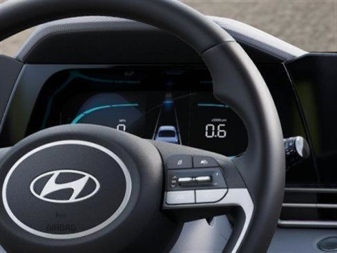 New 2025 Hyundai Elantra Sport image 14