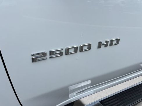 Used 2022 Chevrolet Silverado 2500 LT w/ Convenience Package RWD image 38