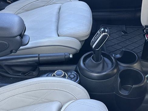 Used 2024 MINI Cooper S image 6