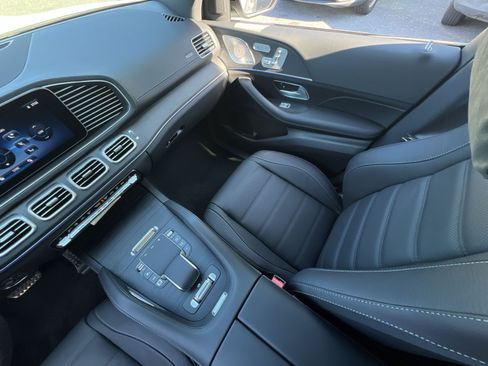 New 2026 Mercedes-Benz GLS 450 4MATIC image 14
