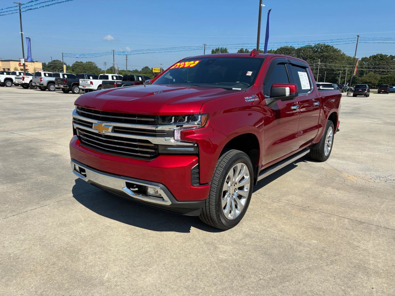 Used 2021 Chevrolet Silverado 1500 High Country w/ Technology Package AWD/4WD image 2
