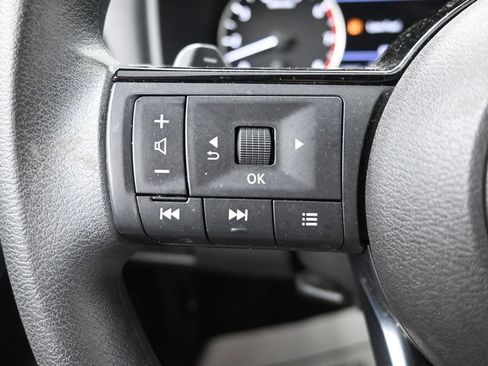 Used 2023 Nissan Rogue SV AWD/4WD image 25