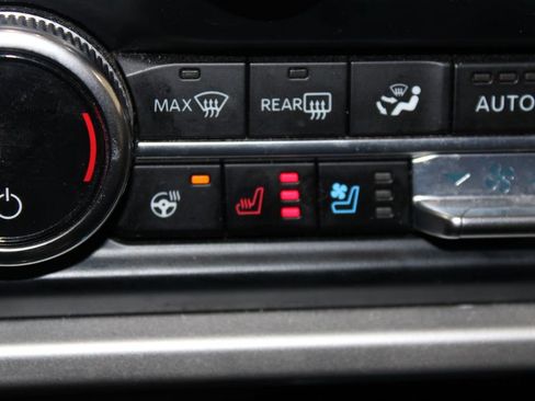 Used 2024 Ford Expedition Max XLT image 50