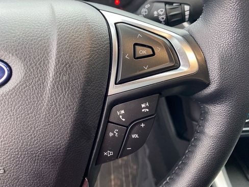 Used 2024 Ford Edge SEL w/ Convenience Package image 16