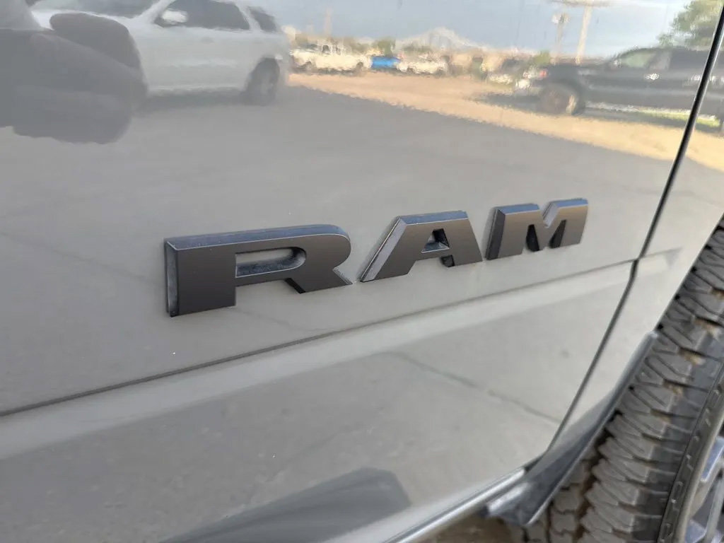 New 2026 RAM 2500 Laramie AWD/4WD image 28