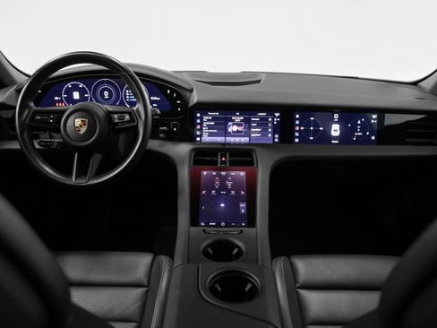 Used 2023 Porsche Taycan image 31