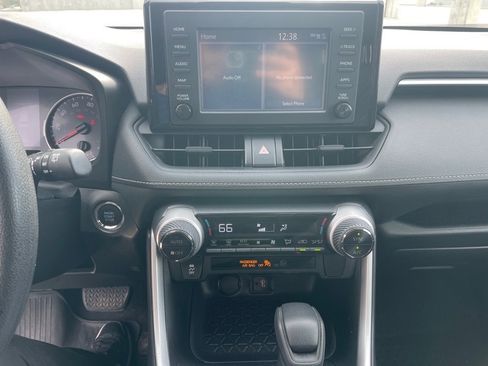 Used 2019 Toyota RAV4 XLE image 15