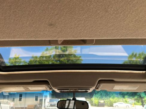 Used 2005 Nissan Frontier LE w/ (J01) Sunroof Pkg RWD image 27