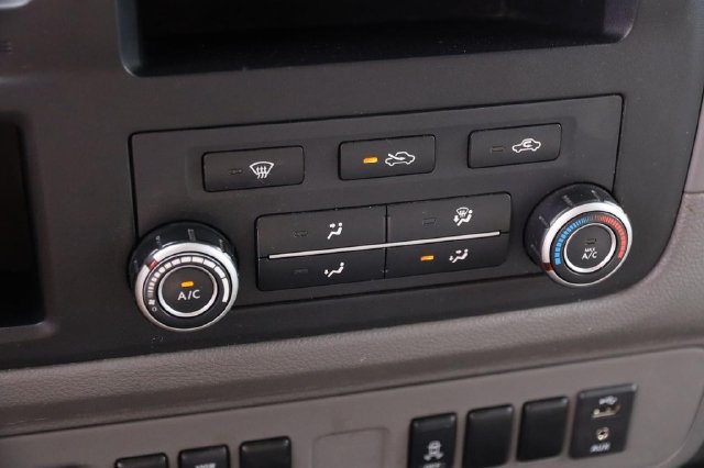 Used 2018 Nissan NV 2500 SV w/ Navigation Package RWD image 17