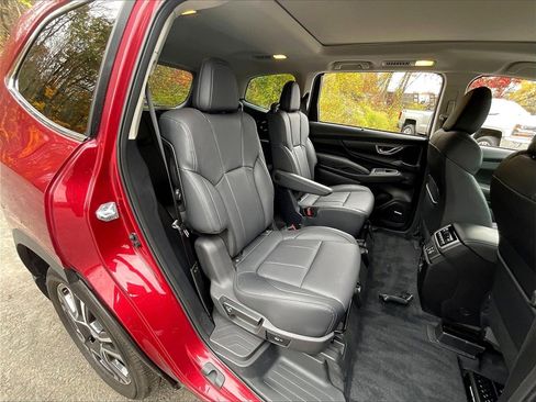Used 2023 Subaru Ascent Limited w/ Technology Package image 19