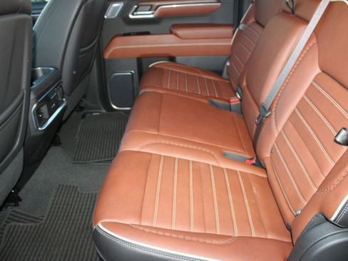 Used 2023 GMC Sierra 1500 Denali Ultimate image 31