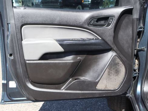 Used 2019 Chevrolet Colorado W/T w/ WT Convenience Package RWD image 14