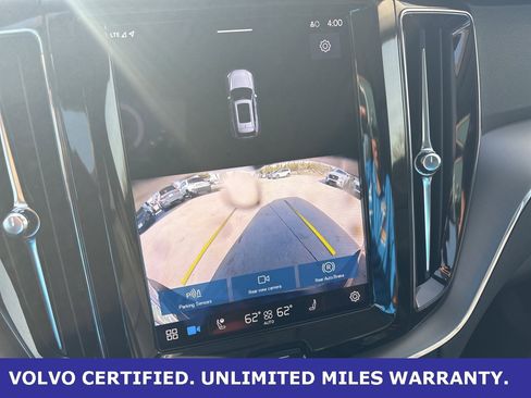 Certified 2025 Volvo XC60 B5 Core image 19