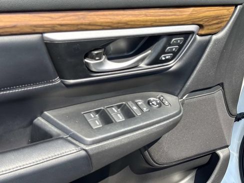 Certified 2017 Honda CR-V Touring image 18