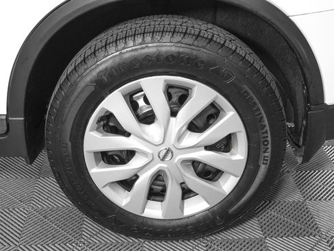 Used 2018 Nissan Rogue S FWD image 26