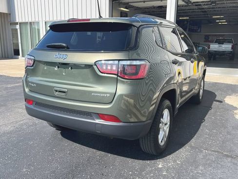 Used 2018 Jeep Compass Sport AWD/4WD image 8