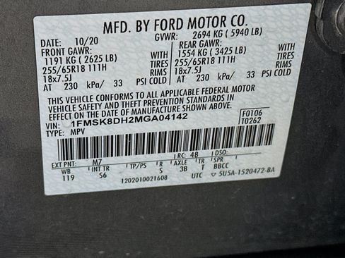 Used 2021 Ford Explorer XLT w/ Equipment Group 202A AWD/4WD image 12