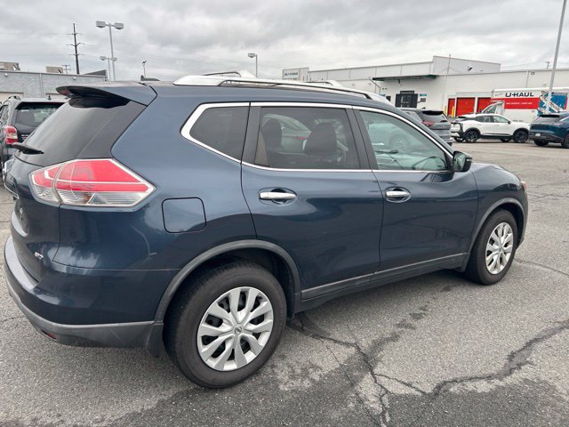 Used 2016 Nissan Rogue S w/ Appearance Package AWD/4WD image 8