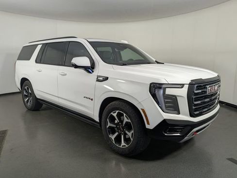 Used 2025 GMC Yukon XL AT4 w/ AT4 Premium Plus Package image 2