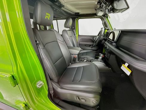 New 2025 Jeep Gladiator Sport w/ Premium Package image 26