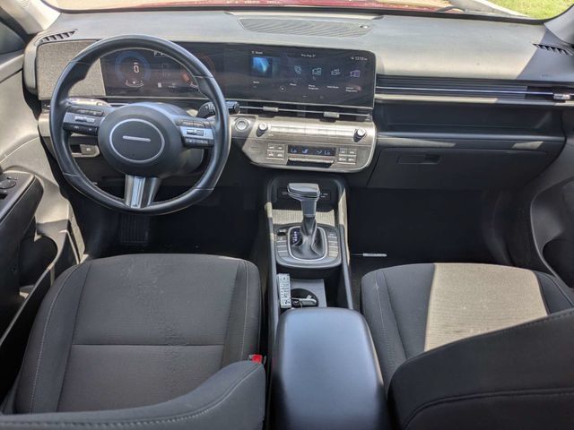 Used 2025 Hyundai Kona SEL AWD/4WD image 14