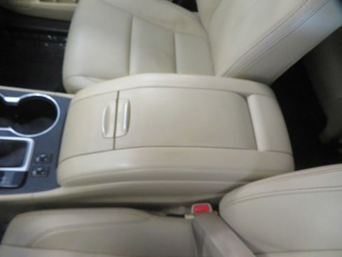 Used 2016 Toyota Highlander XLE FWD image 48