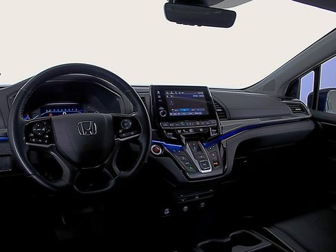 Used 2024 Honda Odyssey Elite image 13
