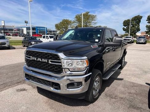 Used 2024 RAM 2500 Big Horn w/ Bed Utility Group AWD/4WD image 3
