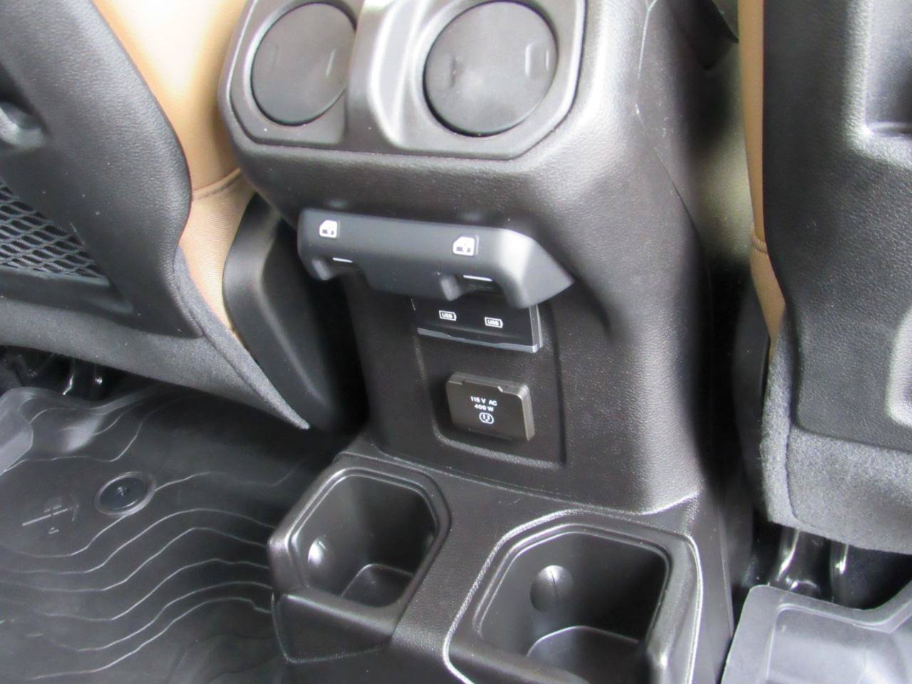 Used 2023 Jeep Gladiator Rubicon w/ Cold Weather Group AWD/4WD image 42