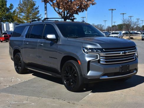 Used 2022 Chevrolet Suburban High Country w/ Max Trailering Package image 3