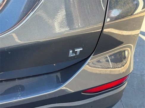 Used 2023 Chevrolet Equinox LT image 5