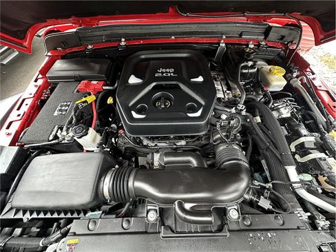 Used 2021 Jeep Wrangler Rubicon w/ LED Lighting Group AWD/4WD image 31