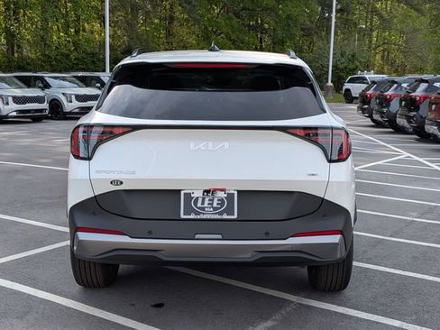 New 2026 Kia Sportage EX w/ EX Panoramic Sunroof Package AWD/4WD image 4