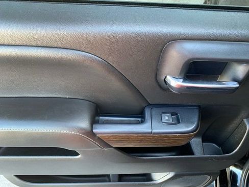 Used 2018 GMC Sierra 3500 Denali image 16