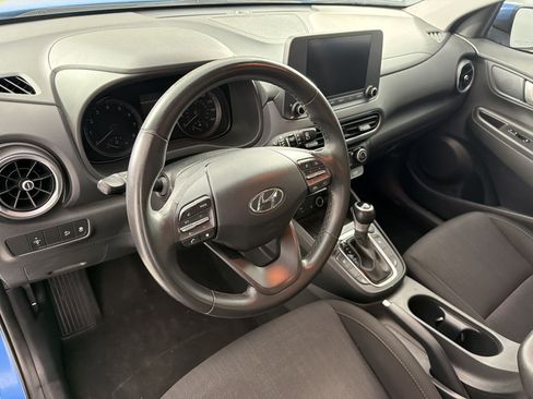 Used 2022 Hyundai Kona SEL w/ Convenience Package FWD image 4
