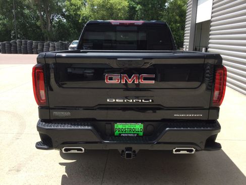 New 2026 GMC Sierra 1500 Denali w/ Technology Package AWD/4WD image 4