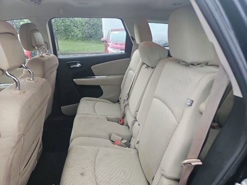 Used 2015 Dodge Journey American Value Package w/ Flexible Seating Group FWD image 15