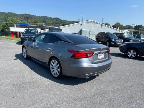 Used 2016 Nissan Maxima SR FWD image 6