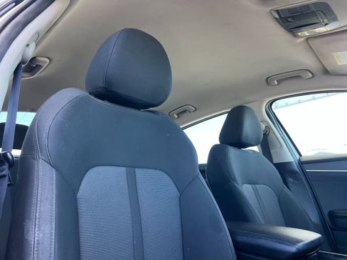 Used 2022 Kia K5 LXS FWD image 17