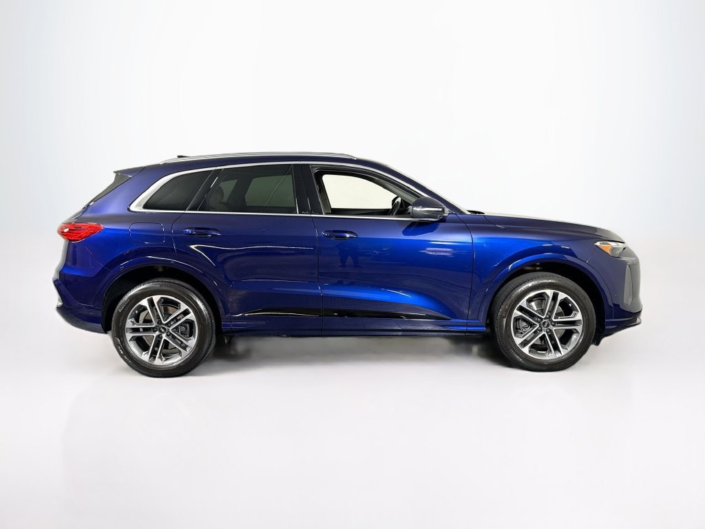Used 2025 Audi Q5 Premium AWD/4WD image 6