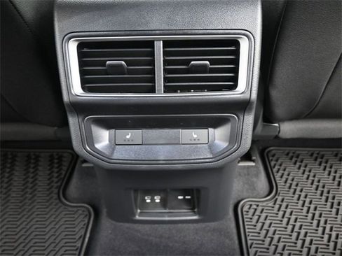 New 2026 Volkswagen Atlas Cross Sport SEL Premium R-Line image 24