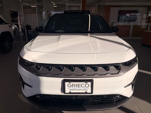 New 2025 Jeep Wagoneer S Limited image 3