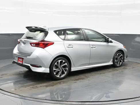 Used 2018 Toyota Corolla iM w/ All-Weather Mat Package image 6