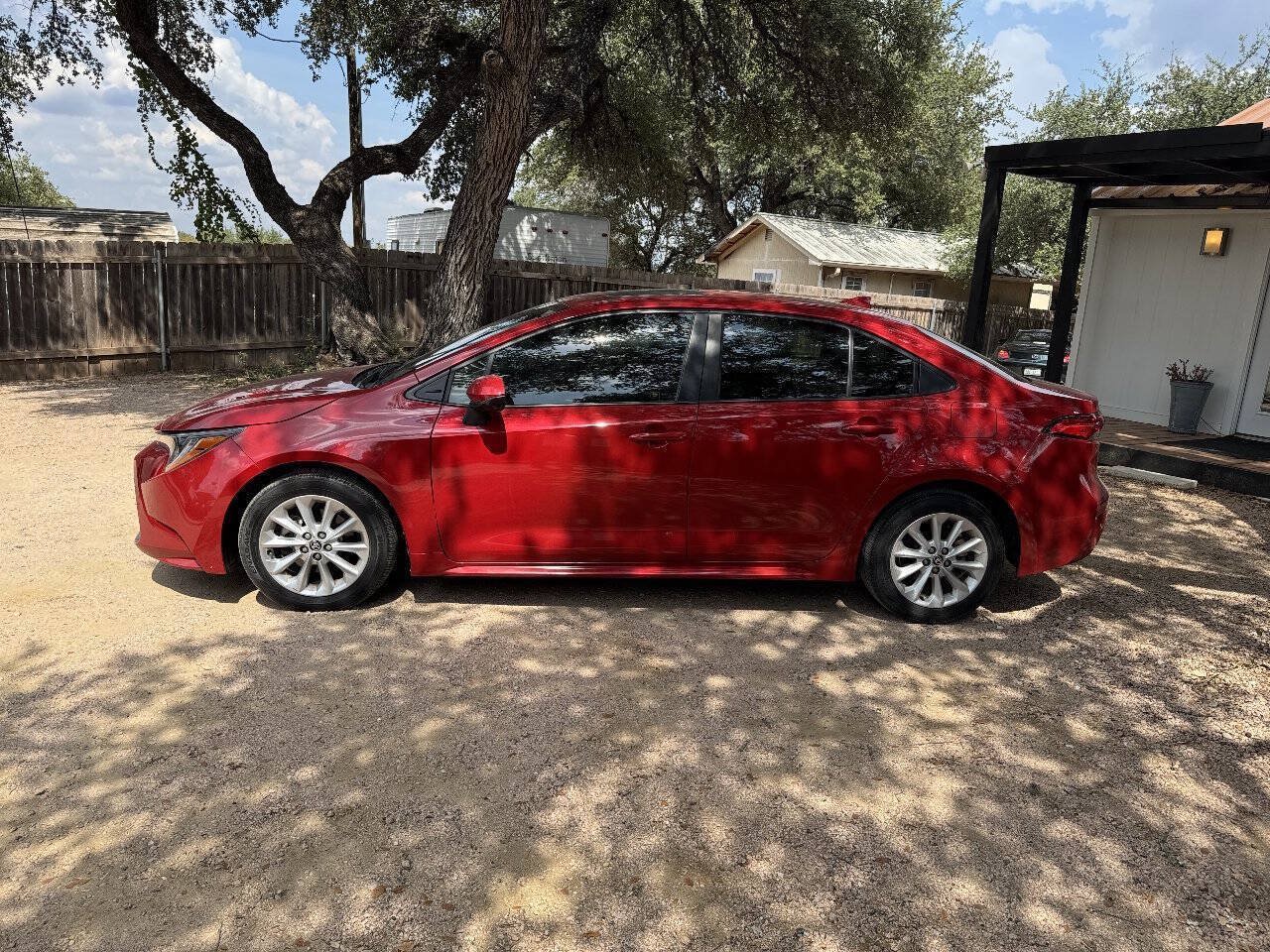 Used 2020 Toyota Corolla LE w/ LE Premium Package FWD image 8
