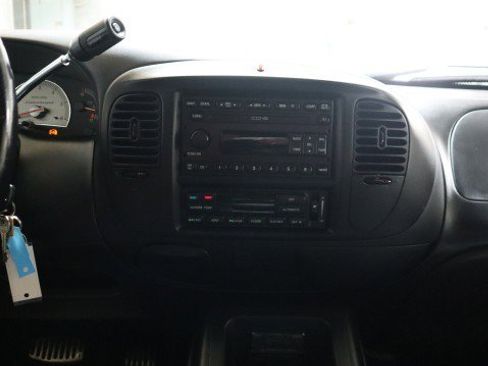 Used 2003 Ford F150 Harley-Davidson image 14