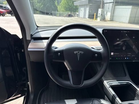 Used 2023 Tesla Model Y Long Range AWD/4WD image 15