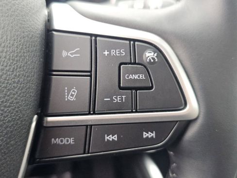 Used 2025 Toyota Highlander Limited image 15