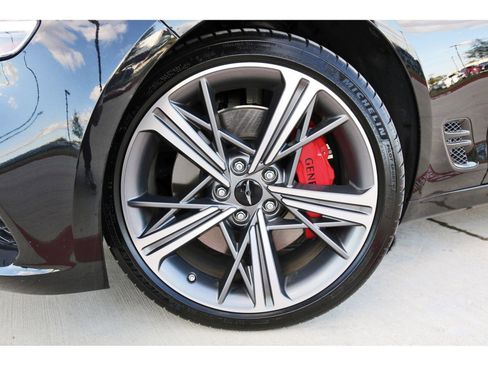 Used 2025 Genesis G70 3.3T Advanced w/ Sport Prestige Package image 32